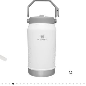 Stanley 64 oz Iceflow tumbler